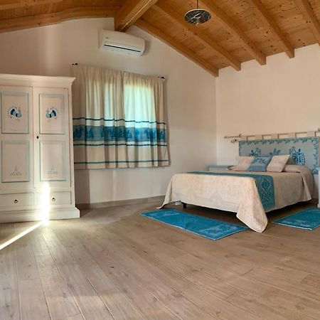 Tenute Venafiorita Loiri Porto San Paolo ภายนอก รูปภาพ