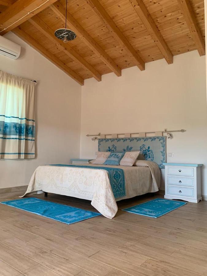 Tenute Venafiorita Loiri Porto San Paolo ภายนอก รูปภาพ
